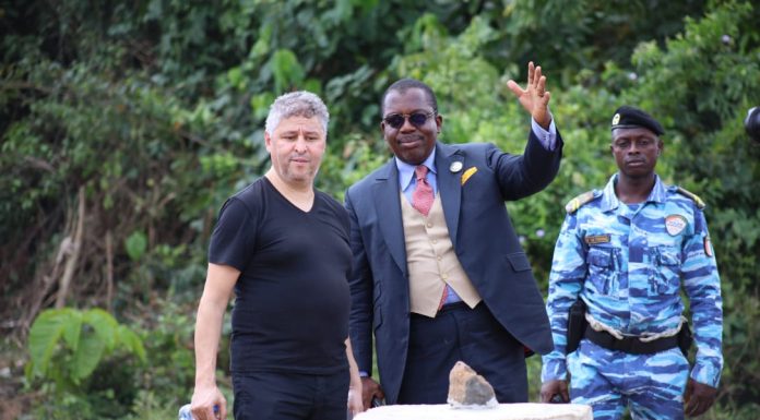 Gala de bienfaisance de l’ONG Bloom : le Prince du Cambodge Son Altesse Royale Norodom Ravichack et MC Solar annoncés à Abidjan au mois de mars 2023.