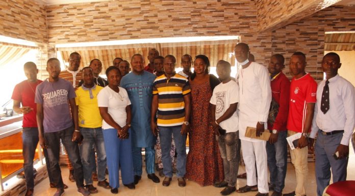 Révision de la liste électorale et inscription sur le ‘’ e.militant-RHDP’’ / Le Départemental Michel Noufé sensibilise les enseignants De Bouna –ZKB