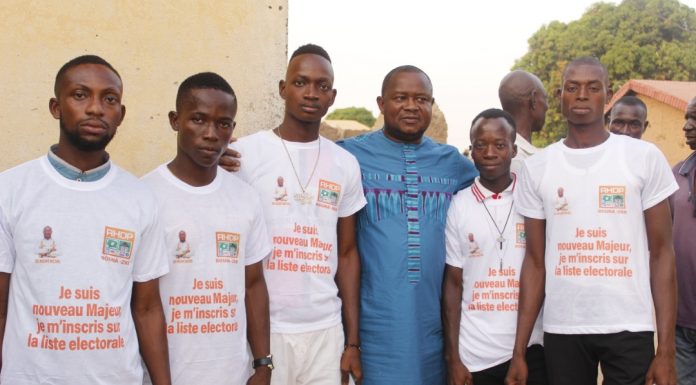 Opération d’enrôlement sur la liste électorale/ le Départemental de Bouna –ZKB, Noufé Michel prend en charge les certificats de nationalité des populations.