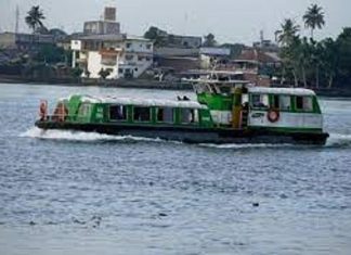 Côte d’Ivoire : Un passager d’un bateau bus de la SOTRA s’est jeté dans la lagune à Abidjan.