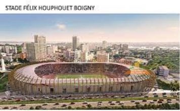 Football-CAN 2023 : Le Secrétaire Général de la CAF, Veron Mosengo-Omba, est à Abidjan pour une visite des sites