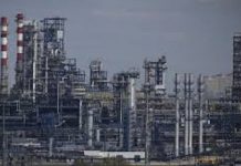 Énergie: les Occidentaux vont plafonner le prix des produits pétroliers russes