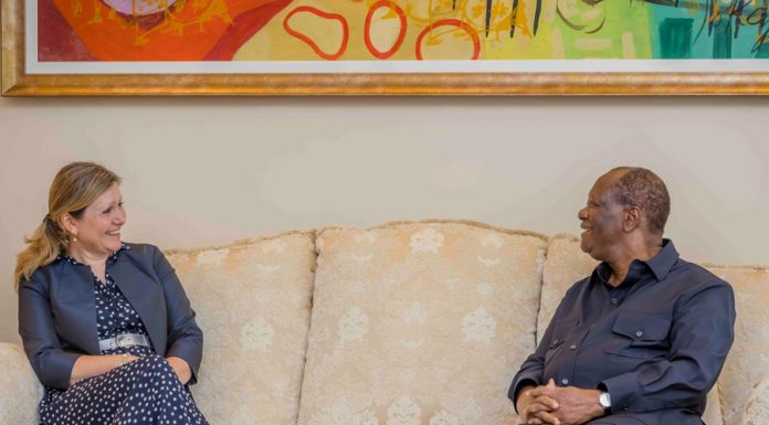 Côte d’Ivoire : Le Chef de l’État a eu un entretien avec la Présidente de l’Assemblée Nationale Française