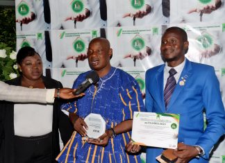 FILOSES ABIDJAN 2023 : Le Prix d’honneur pour le développement de l’immobilier et la Coopération Africaine décerné à M. Boro Seydou.