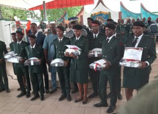 EMPT : les meilleurs élèves, encadrants et officiers distingués.