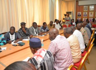 Football / Pour la redynamisation du football amateur : la FIF octroie la somme de 240 millions de FCFA aux 12 ligues régionales