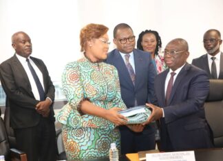 Cohésion nationale /KKB lors de la passation de charges :’’ Je pars donc, le cœur léger et fier du devoir accompli, pour la grandeur de la Côte d’Ivoire qui renoue avec son destin de paix’’