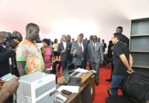 Côte d’Ivoire / CAN 2023 : Le ministre Amadou Coulibaly visite le site principal de la presse au Palais de la Culture de Treichville