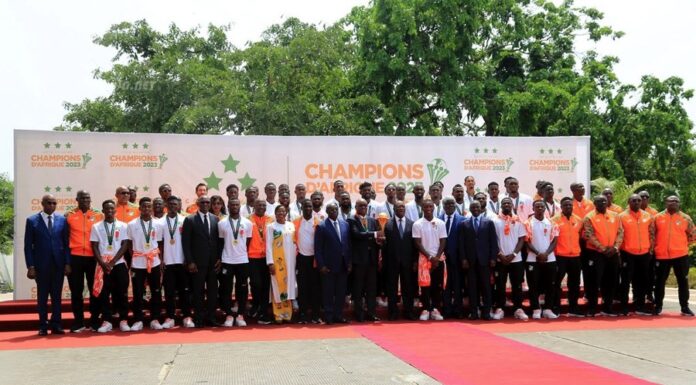 Côte d’Ivoire : Après l’éclatante victoire des Eléphants, le chef de l’Etat offre une villa de 50 millions FCFA et 50 millions FCFA à chaque joueur