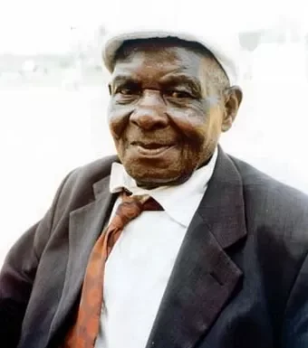 Côte d’Ivoire : Le ‘’Vieux Menékré’’ le célèbre artiste-chanteur est décédé à l’âge de 118 ans à Menékré