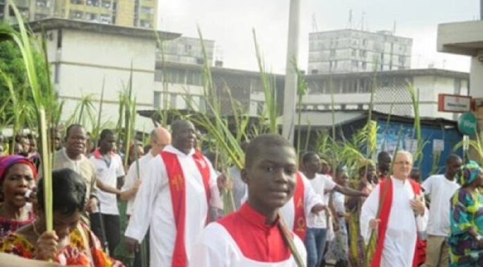 Côte d’Ivoire : Eglise catholique : Les fidèles chrétiens ont commémoré les rameaux ce dimanche 24 mars 2024