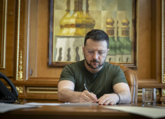 Présidentielle Russie : « Cette imitation des élections n’a aucune légitimité » selon Volodymyr Zelensky