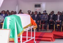 Côte d’Ivoire : Le chef de l’Etat a pris part à la cérémonie d’hommage de la Nation au Président du Conseil Supérieur de la Magistrature, feu Koné Mamadou