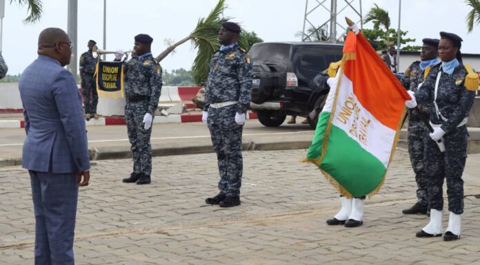 Titre/ Le Ministre des Affaires Maritimes, Dr. SEREY DOH, Renforce les Liens et les Projets de Développement dans les Arrondissements Maritimes de Côte d’Ivoire.