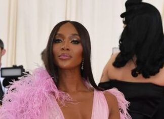 Mode : La carrière et le style de Naomi Campbell célébrés à Londres