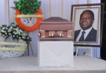 Côte d’Ivoire : l’ex-président Henri Konan Bedié a été inhumé ce samedi à Prepressou, son village natal