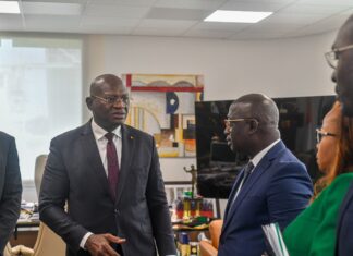 Côte d’Ivoire/ Construction d’Infrastructures de proximité : Le Groupe Italien LIMONTA SPORT Chez le Ministre ADJÉ SILAS METCH