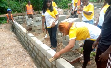 Reportage / MTN au cœur de l’Education à Petit Danané