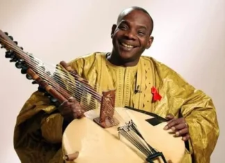 La Musique malienne en deuil : Le Koriste Toumani Diabaté est décédé à l’âge de 58 ans