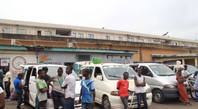 Côte d’Ivoire / Les chauffeurs de minicars de transport en commun de la ligne Abidjan-Bassam-Bonoua en grève