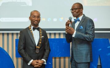 Côte d ‘Ivoire / Club Rotary Abidjan Cocody : Roland KOFFI passe le collier à Arsène LOUH