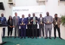 Cérémonie de dédicace : le Ministre ADJE Silas Metch félicite les auteurs du livre « la CAN de l’hospitalité 2023 »