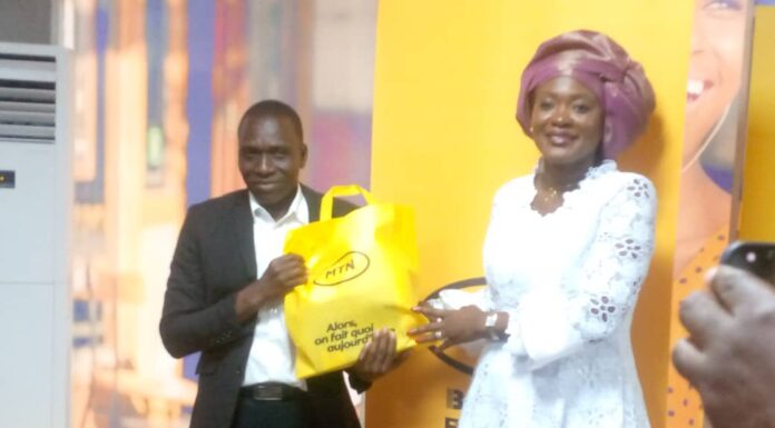 Côte d’Ivoire / Prix Challenge Presse MTN-CI : Le journaliste Fofana Zoumana de canalivoire.net remporte le Super Prix
