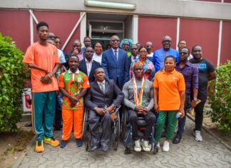 Jeux Paralympiques PARIS 2024 : Le Ministre ADJÉ Silas Metch apporte le soutien du Gouvernement aux athlètes avant leur départ