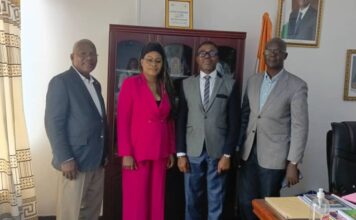 Le Directeur de la Vie Scolaire, M. Gboko K. Adjoumani, a reçu Mme Marthe RABBIOSI, Fondatrice du Prix Marthe RABBIOSI pour la promotion des Arts et Culture en Milieu Scolaire