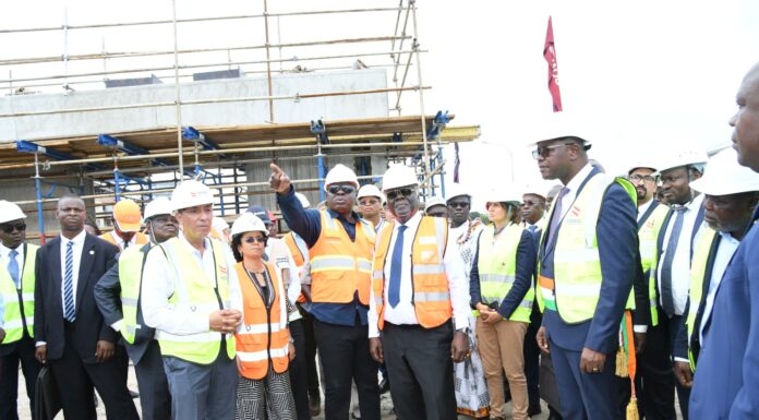 Infrastructures : Robert Beugré Mambé annonce la fin des travaux au carrefour AKWABA pour décembre ou janvier 2025