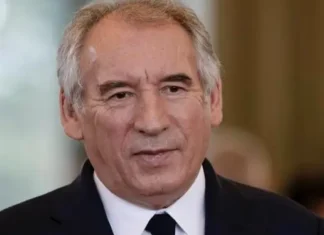 France : François Bayrou nommé premier ministre par Macron