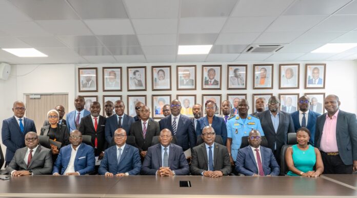 Football / CAN U20 Côte D’ivoire 2025 : Le Président de la FIF Idriss DIALLO présente le Comité d’Organisation au Ministre Adje Silas METCH