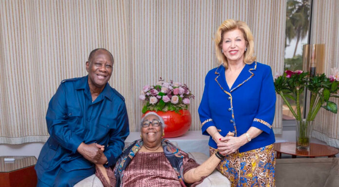 Côte d’Ivoire : Le couple présidentiel rend visite à Madame Thérèse Houphouët-Boigny