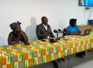 Côte d’Ivoire : L’UNJCI signe une convention de partenariat avec l’entreprise panafricaine d’optique et de lunetterie Lapaire