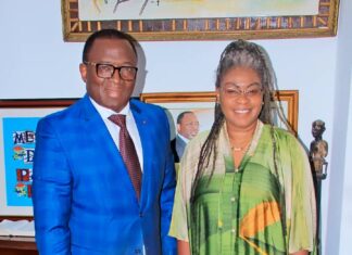 Excellence en milieu scolaire 2025 : Le Maire DANHO Paulin Claude célèbre l’excellence et le mérite !