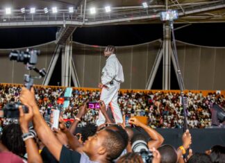 Côte d’Ivoire / Musique : Didi B enflamme le Stade Félix Houphouët-Boigny à guichets fermés