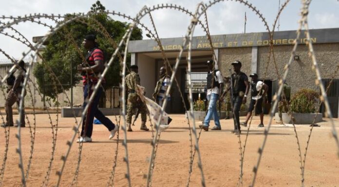 Côte d’Ivoire / Prison de Bouaké : une fouille de routine des pénitenciers se termine par affrontement sanglant, 5 détenus tués et de nombreux blessés