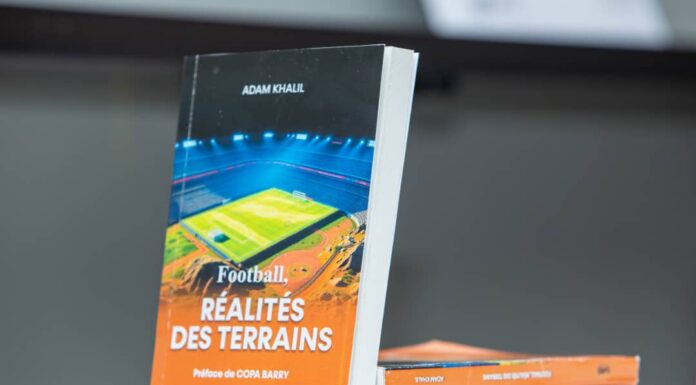 Le journaliste-écrivain Adam Khalil dévoile une œuvre critique sur le football africain