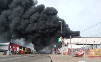 Côte d’Ivoire / Bouaké : Le centre commercial China Town réduit en cendres