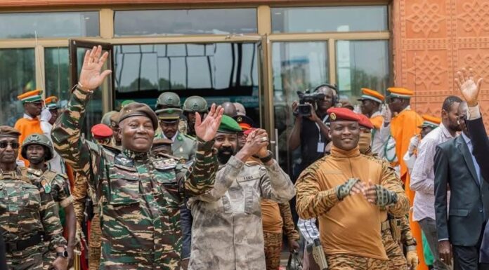 Alliance des Etats du Sahel (AES) : Les trois dirigeants lancent la télévision confédérale à l’ouverture de la 2e Session du Collège des Chefs d’Etats