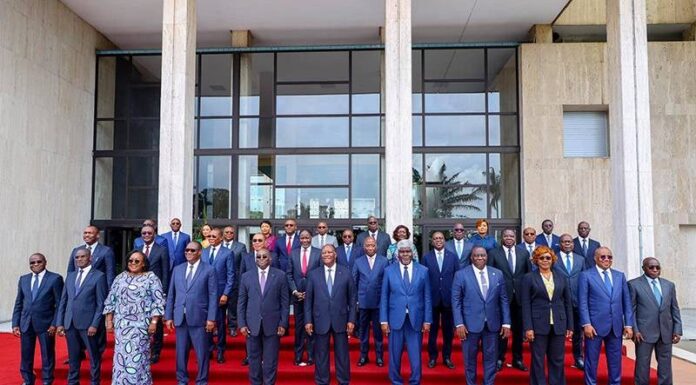 Côte d’Ivoire : Le gouvernement est dissous
