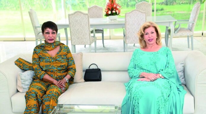Côte d’Ivoire / Vœux du Nouvel An : La Première dame Dominique Ouattara reçoit l’ex-Première dame Henriette Konan Bédié