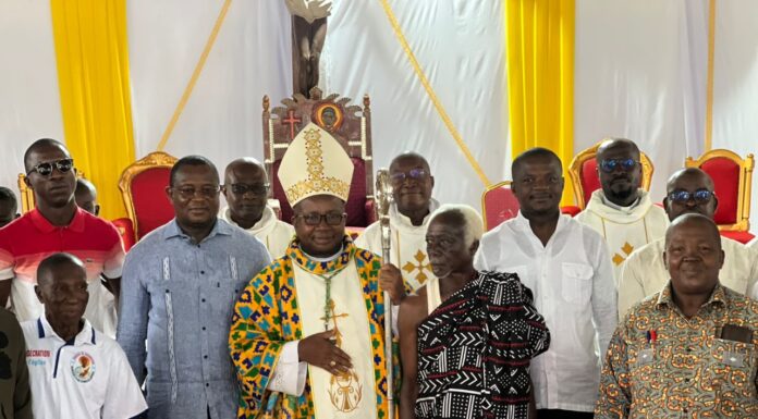 District du Zanzan / Église Saint Charles Lwanga de Yézimala : Dr Michel Noufé délivre le message de cohésion sociale de la Ministre d’État Kaba Nialé