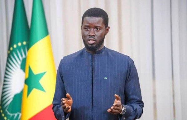Sénégal : Le président Diomaye Faye lance officiellement son parti politique