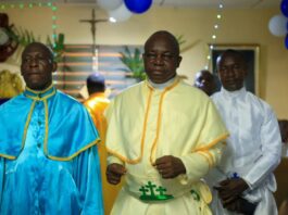 Bouaké /Célébration de la fête des moissons à l’Église du Christianisme Céleste ‘’la Cité David de Broukro’’ : Le président de la DIPA-CI Fofana Boffra a fêté aux côtés des fidèles dans un esprit de foi, de fraternité et de partage