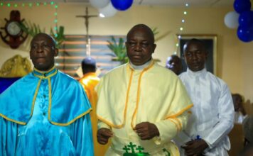 Bouaké /Célébration de la fête des moissons à l’Église du Christianisme Céleste ‘’la Cité David de Broukro’’ : Le président de la DIPA-CI Fofana Boffra a fêté aux côtés des fidèles dans un esprit de foi, de fraternité et de partage