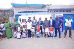 Marcory Palmier : 125 enfants reçoivent des kits scolaires pour promouvoir l’alphabétisation