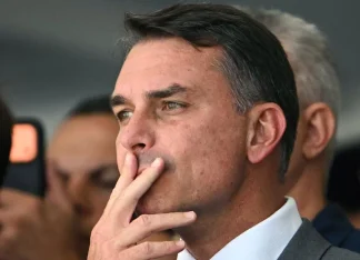 Brésil / Après sa défaite face à Luiz Inácio Lula da Silva lors de l’élection présidentielle, Flavio Bolsonaro a fui le pays pour les États-Unis